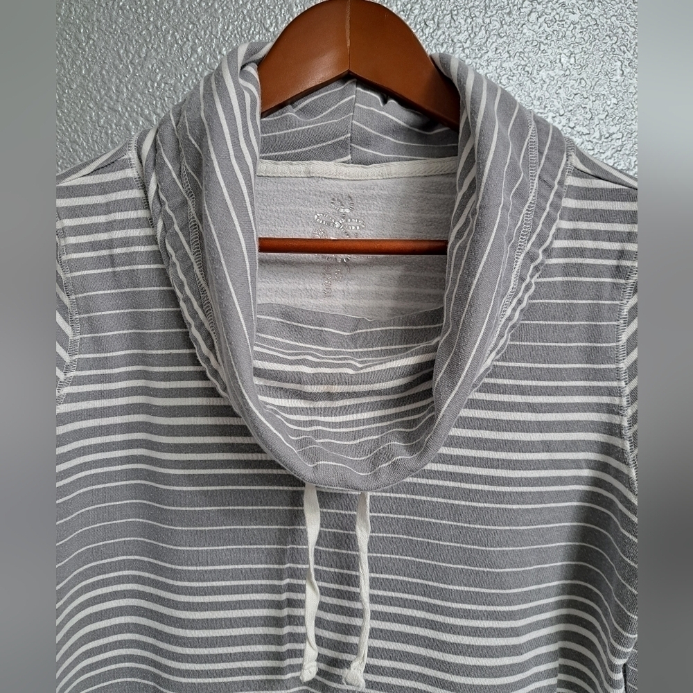 Made For Life Striped Top With A Drawstring Front - Picture 5 of 9